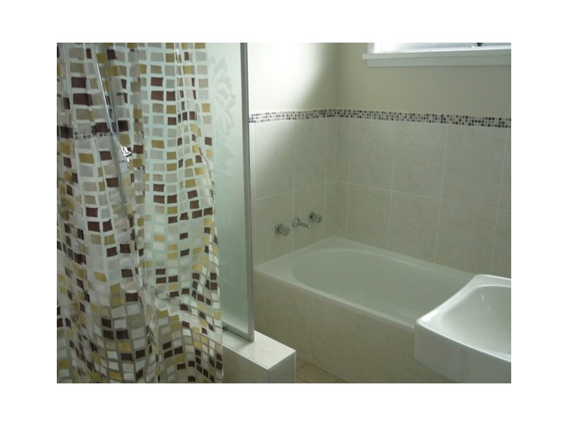 32 MARANIE AVENUE, St Marys NSW 2760