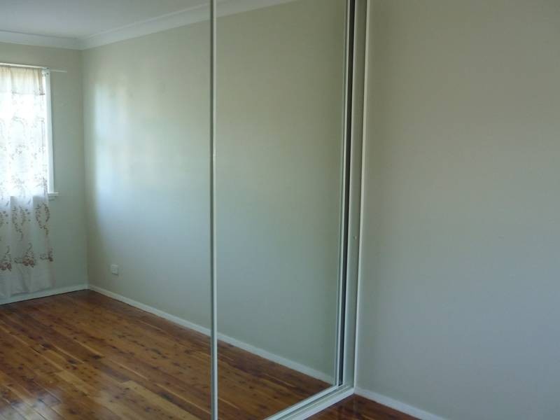 32 MARANIE AVENUE, St Marys NSW 2760