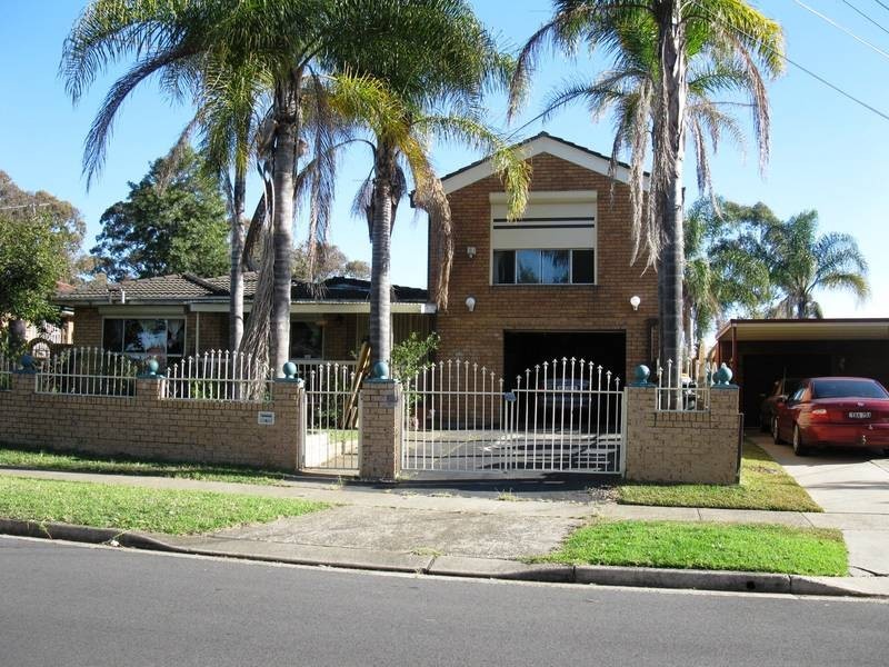 24 Willyama Street, Dharruk NSW 2770