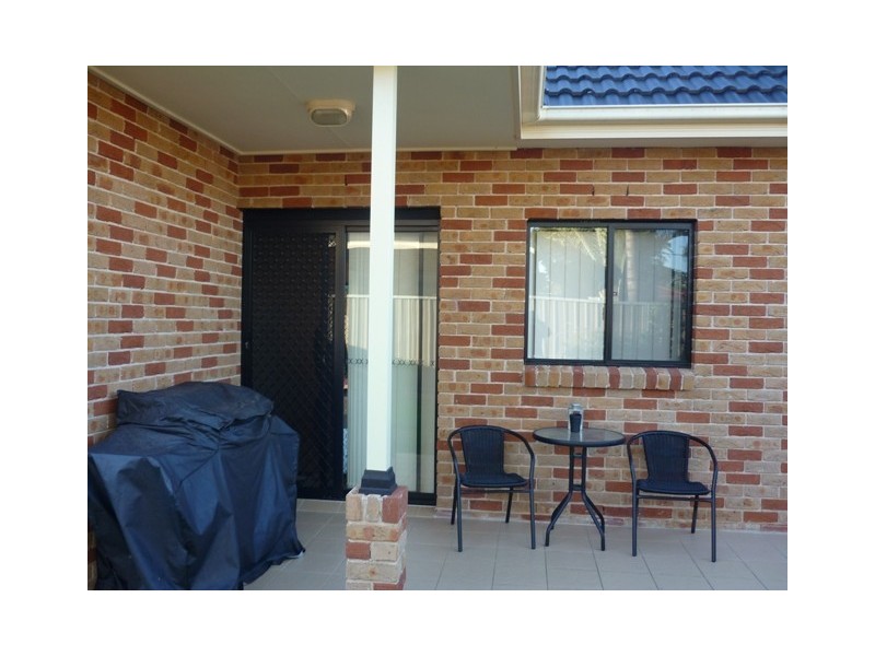 2/76 ADELAIDE STREET, St Marys NSW 2760