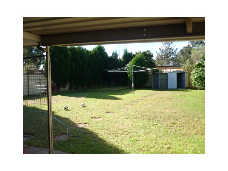 7 BREN CLOSE, St Clair NSW 2759