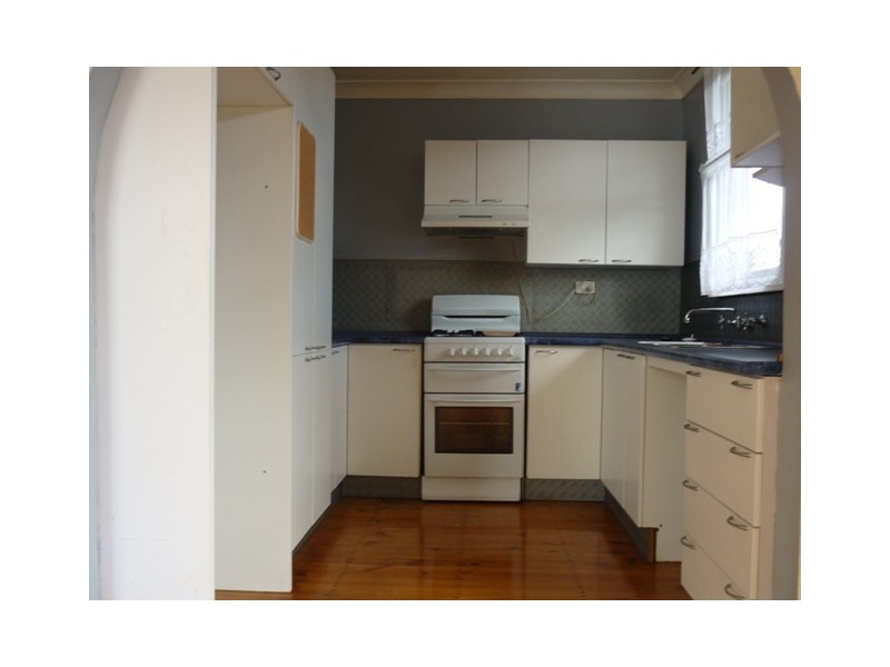 4 RESTON AVENUE, Hebersham NSW 2770