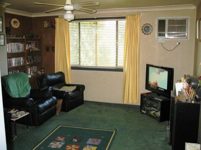 10 Basingstoke Place, Hebersham NSW 2770