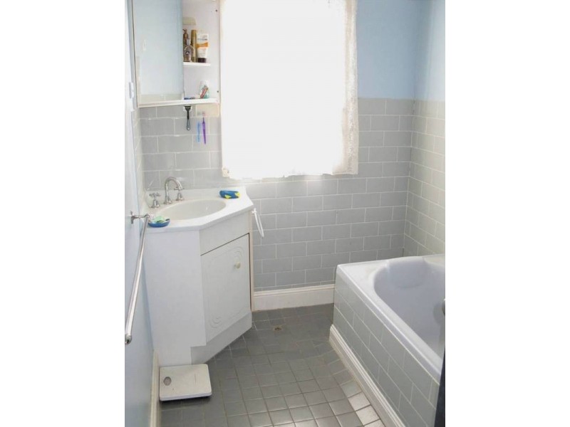 10 Basingstoke Place, Hebersham NSW 2770