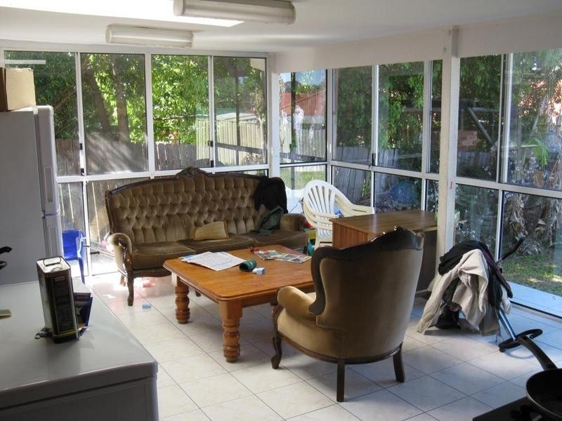 8 Birdwood Avenue, Doonside NSW 2767