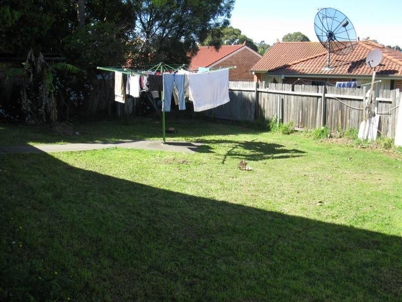 8 Birdwood Avenue, Doonside NSW 2767