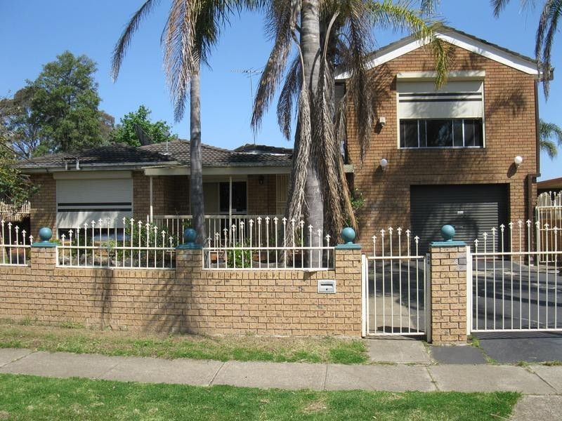 24 Willyama Street, Dharruk NSW 2770