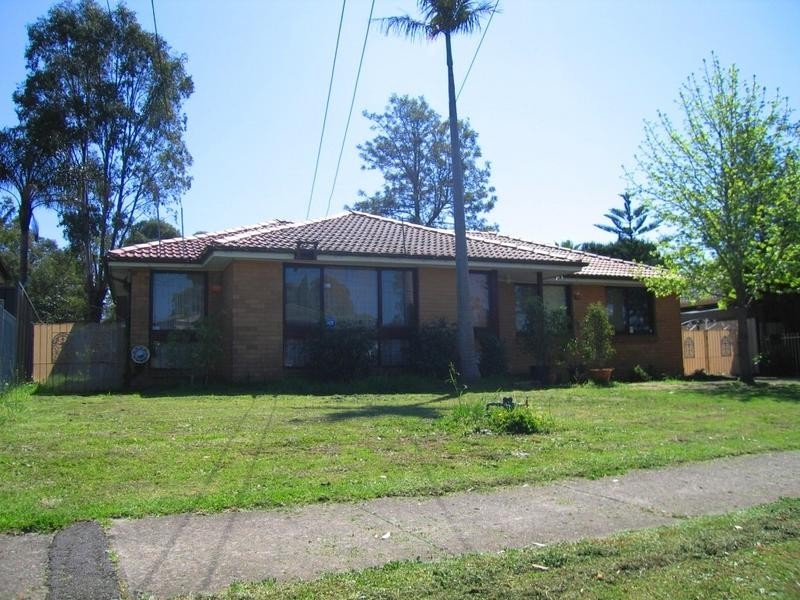 40 Eloura Street, Dharruk NSW 2770