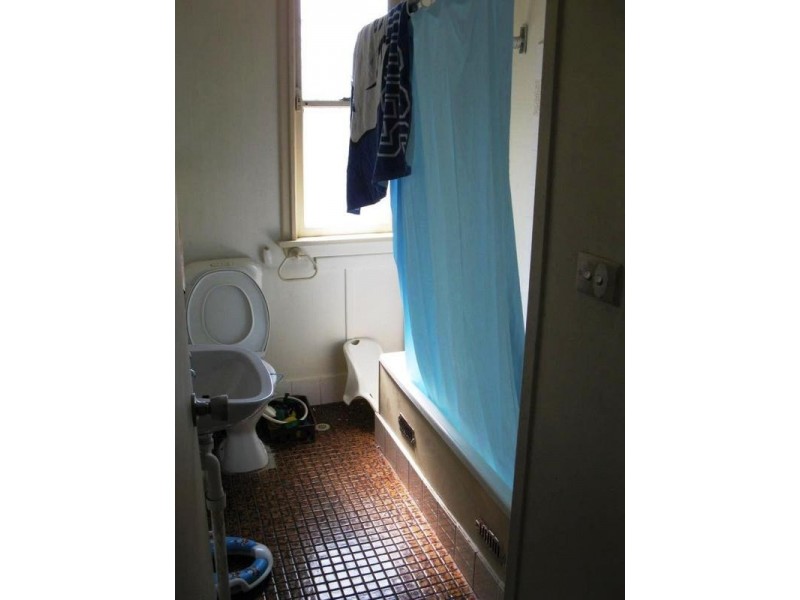 6 Awatea Place, Lethbridge Park NSW 2770