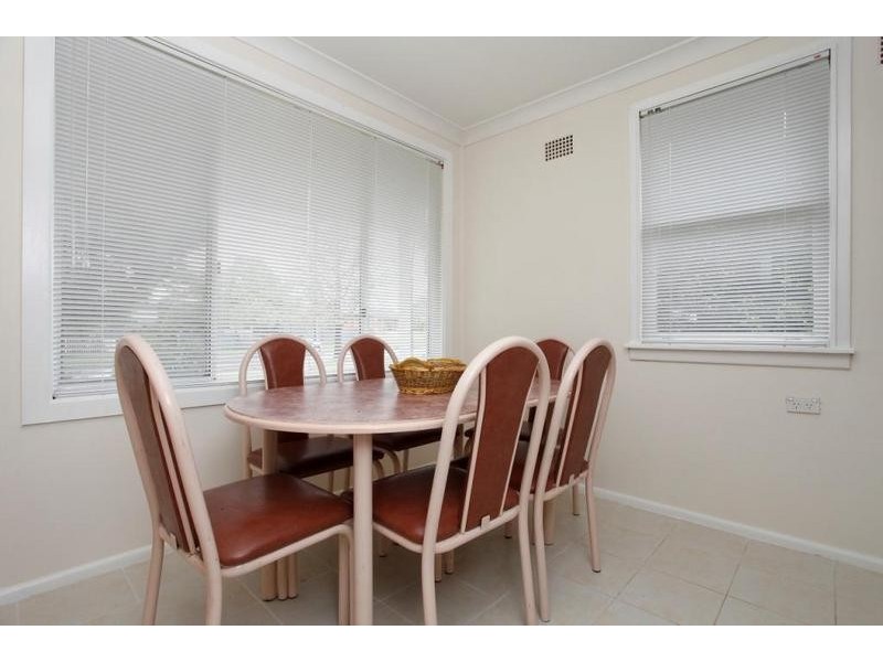 21 Tarawa Road, Lethbridge Park NSW 2770