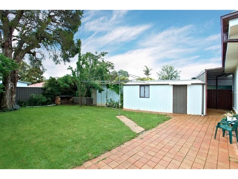 21 Tarawa Road, Lethbridge Park NSW 2770