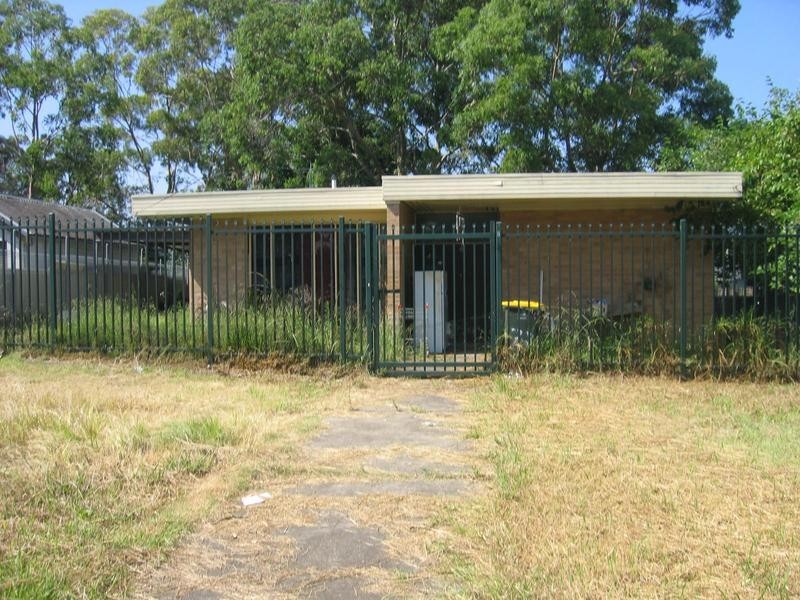 77 LUXFORD ROAD, Whalan NSW 2770