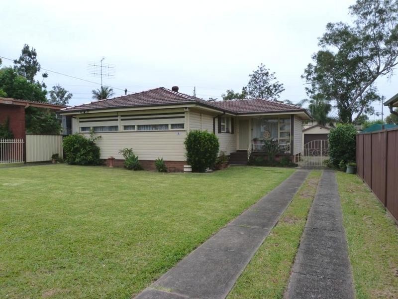 9 Saidor Rd, Whalan NSW 2770