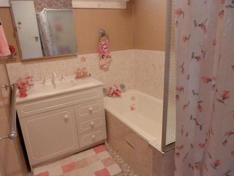 9 Saidor Rd, Whalan NSW 2770