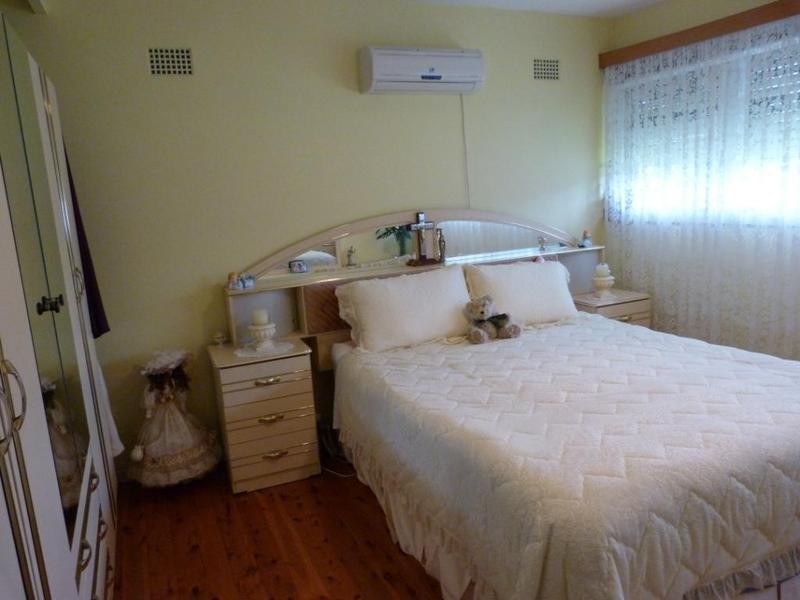 9 Saidor Rd, Whalan NSW 2770