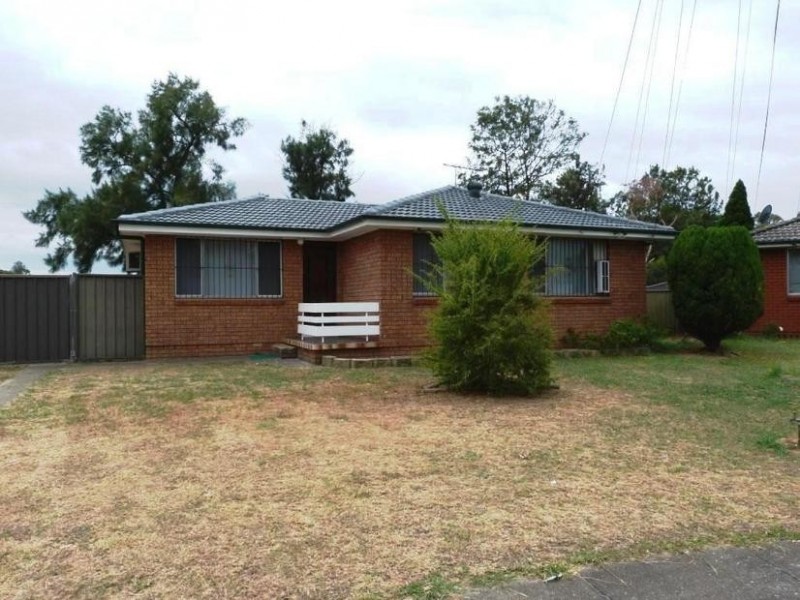 5 Tora Pl, Dharruk NSW 2770