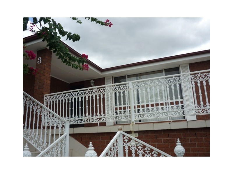 3 KYLEANNE PLACE, Dean Park NSW 2761