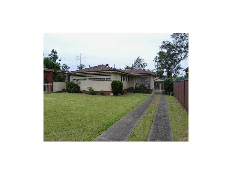 9 SAIDOR ROAD, Whalan NSW 2770