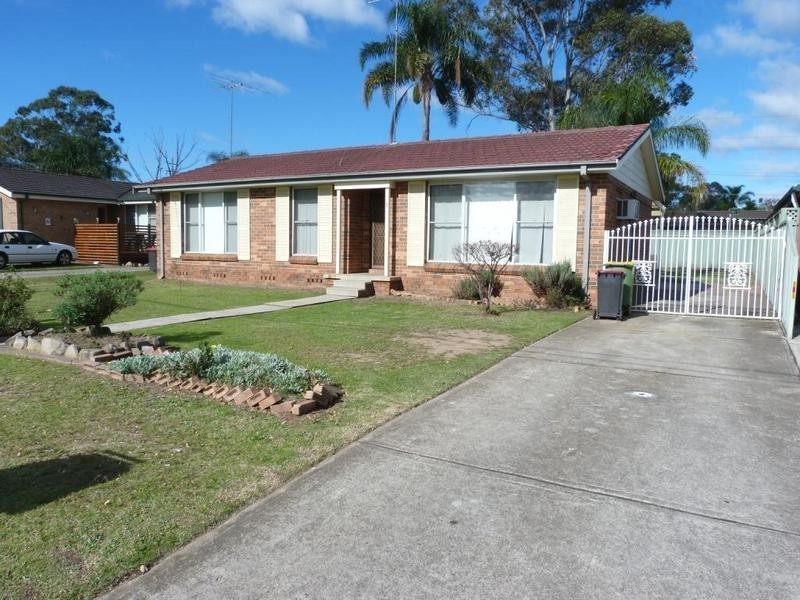 12 Grose Avenue, North St Marys NSW 2760