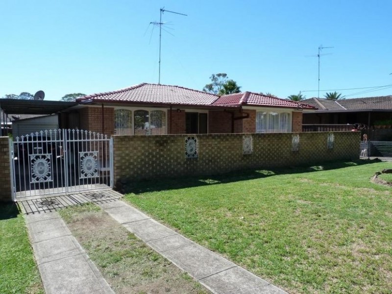 225 Woodstock Avenue, Dharruk NSW 2770