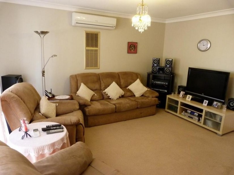 225 Woodstock Avenue, Dharruk NSW 2770