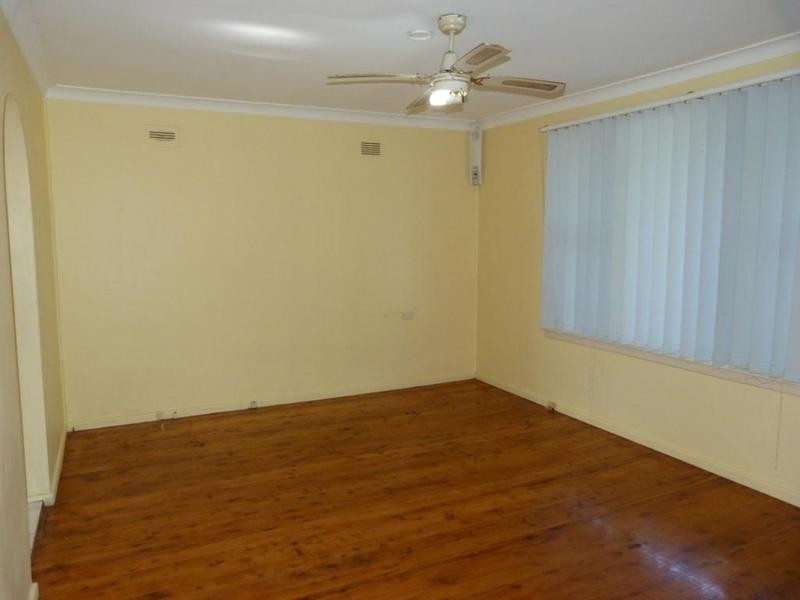 9 Law Crescent, Tregear NSW 2770