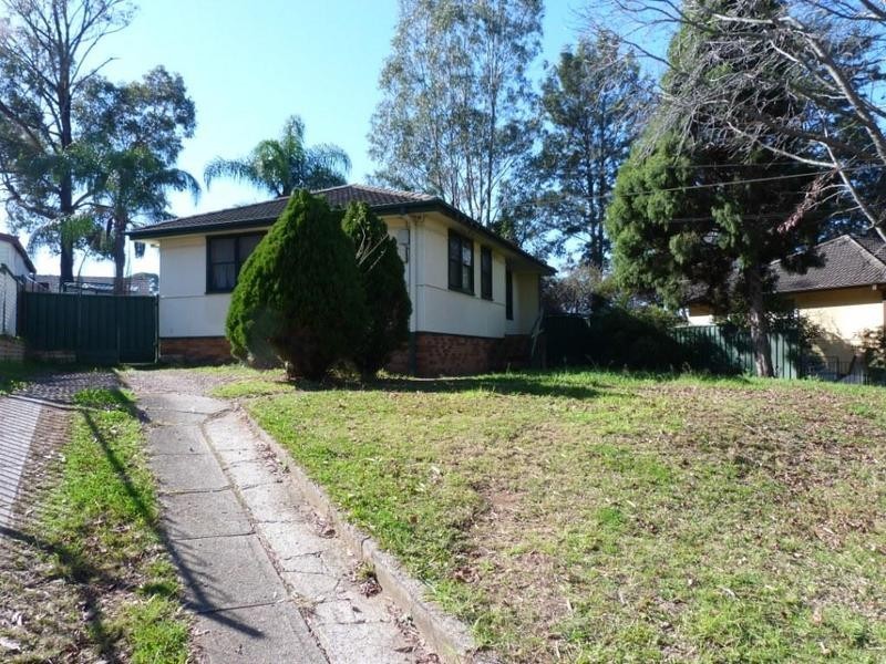 9 Law Crescent, Tregear NSW 2770