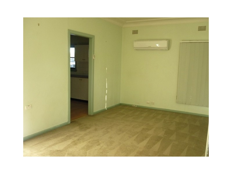 44 MARSDEN ROAD, St Marys NSW 2760