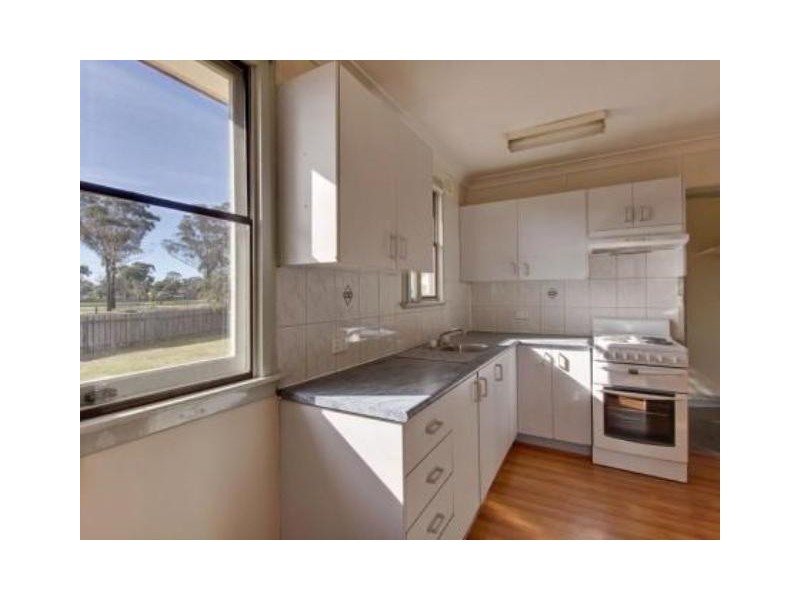 39 PITCAIRN AVENUE, Lethbridge Park NSW 2770