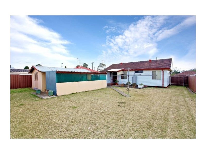 19 Salamaua Road, Whalan NSW 2770