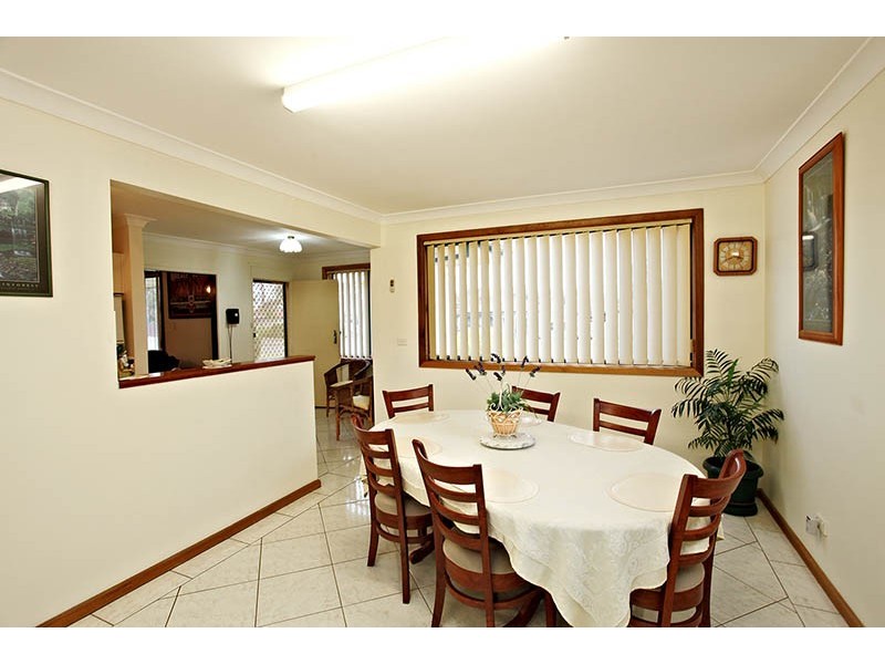 8 Runcorn Avenue, Hebersham NSW 2770