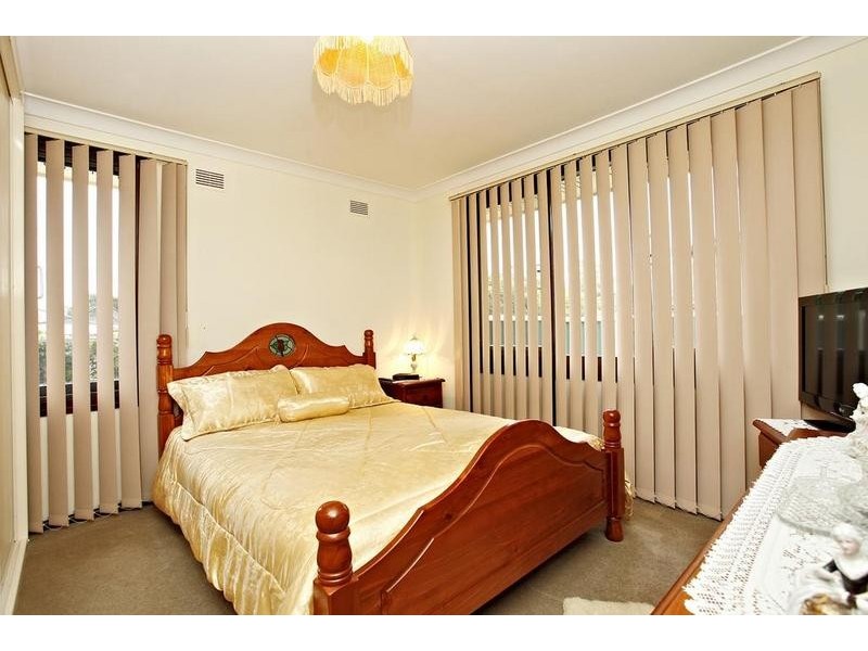 8 Runcorn Avenue, Hebersham NSW 2770