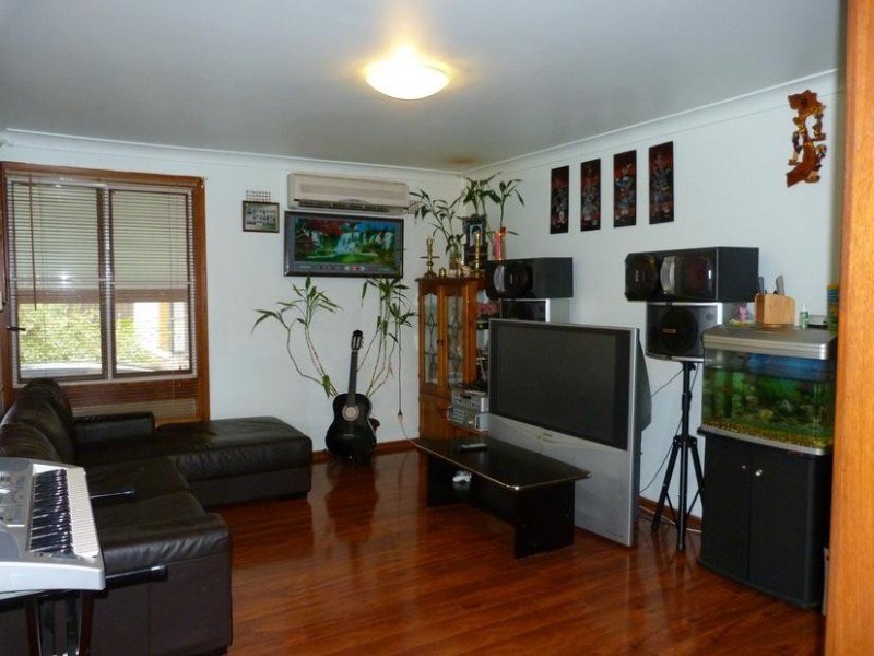 4 Pinang Place, Whalan NSW 2770