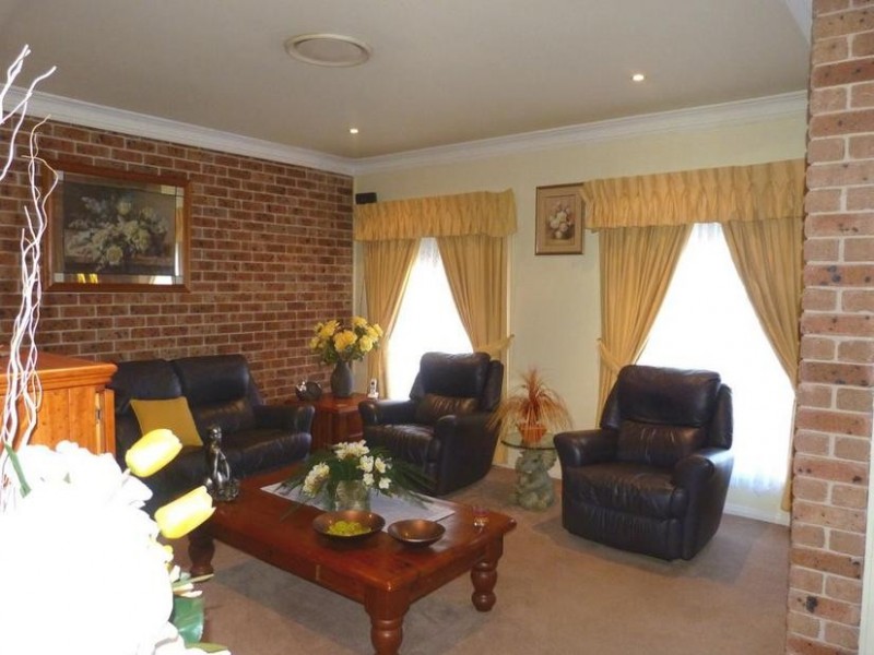 42 Thalia Street, Hassall Grove NSW 2761