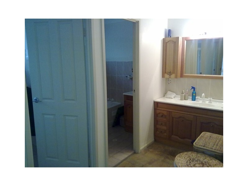 13 Gumleaf Row, Werrington NSW 2747