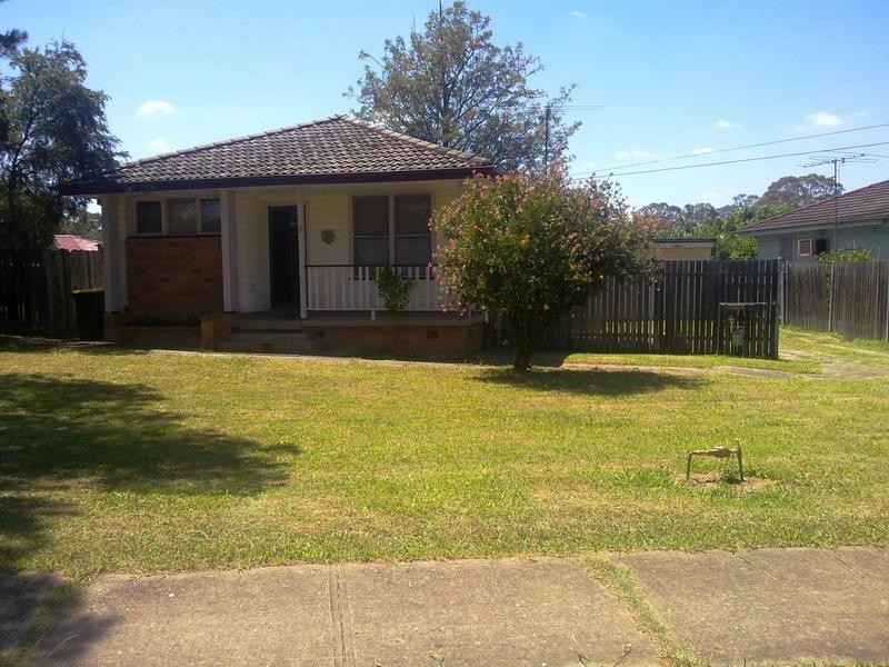 5 Goroka Street, Whalan NSW 2770