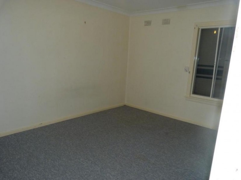 4 Kingsley Crescent, Blackett NSW 2770