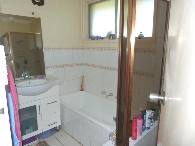 3 Shakespeare Drive, St Clair NSW 2759