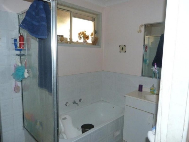 162 Canberra Street, Oxley Park NSW 2760