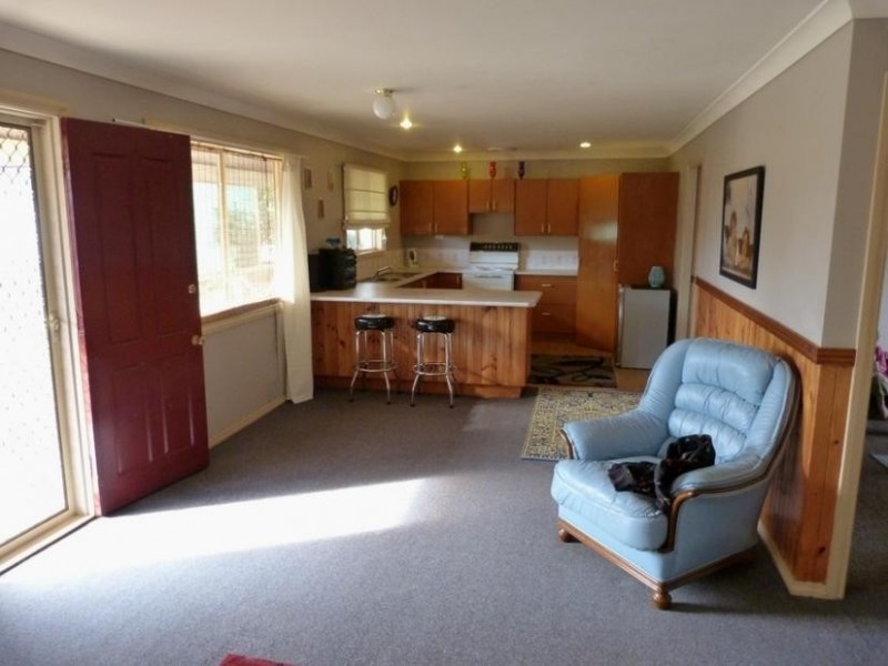 38 Mindanao Ave, Lethbridge Park NSW 2770