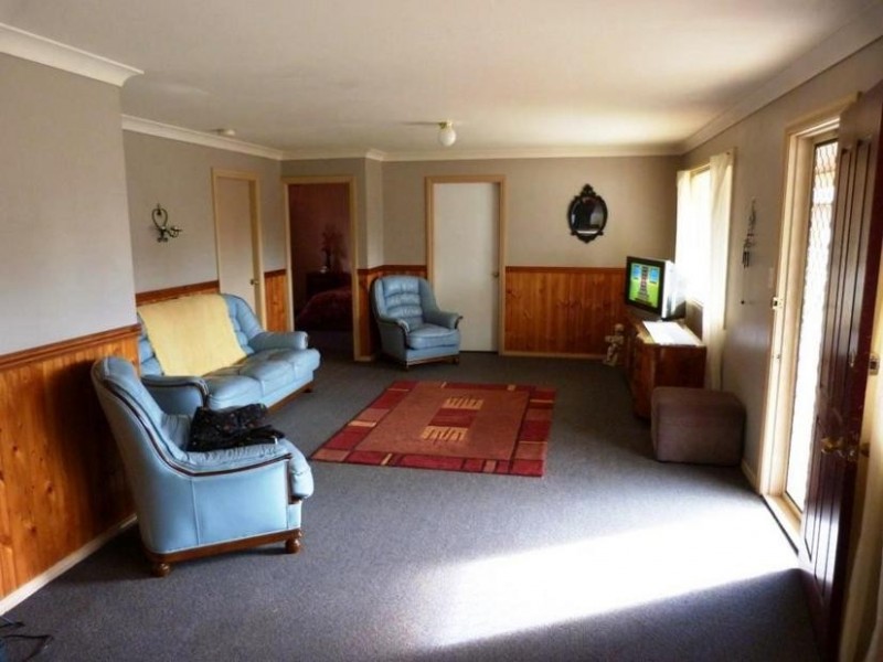 38 Mindanao Ave, Lethbridge Park NSW 2770