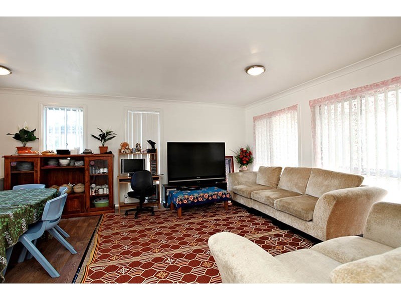 37 Pelsart Ave, Willmot NSW 2770