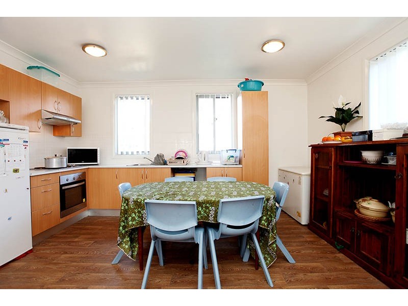 37 Pelsart Ave, Willmot NSW 2770