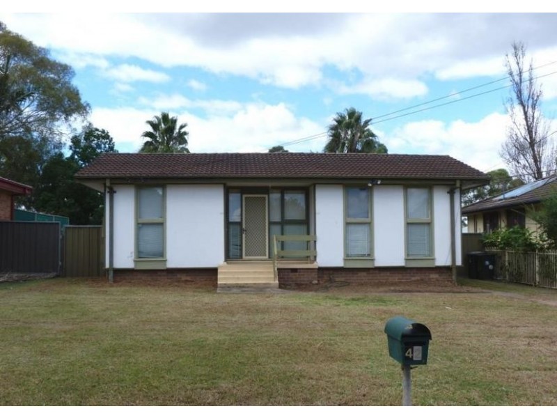 42 Tapiola Crescent, Hebersham NSW 2770