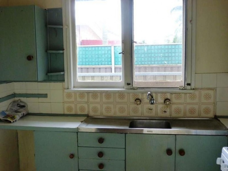 42 Tapiola Crescent, Hebersham NSW 2770