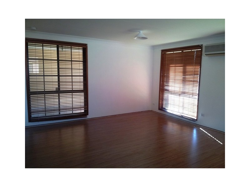 10 Colebee Crescent, Hassall Grove NSW 2761