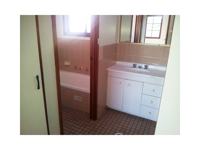 10 Colebee Crescent, Hassall Grove NSW 2761