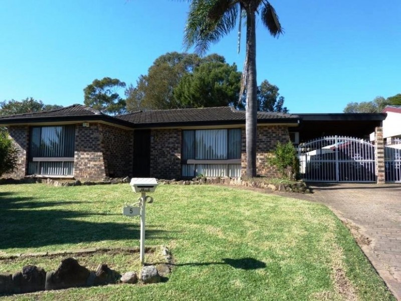 5 Carpenter Place, Minchinbury NSW 2770