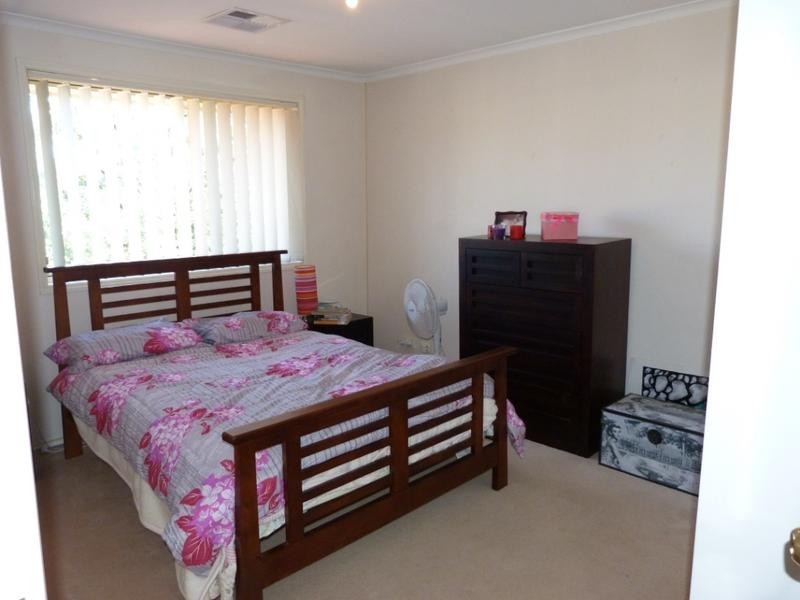 1/2 Bayton Street, Oxley Park NSW 2760