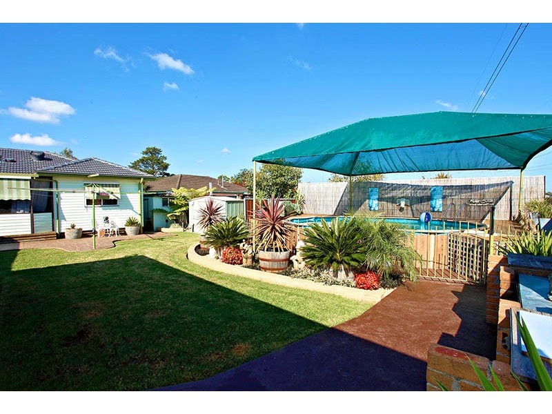 6 Goroka Street, Whalan NSW 2770